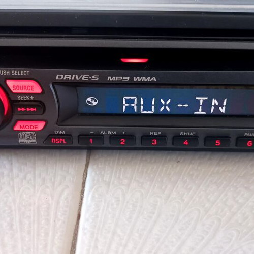 Sony CDX-GT212 Car Radio-CD Player 45Wx4 MP3 AUX
