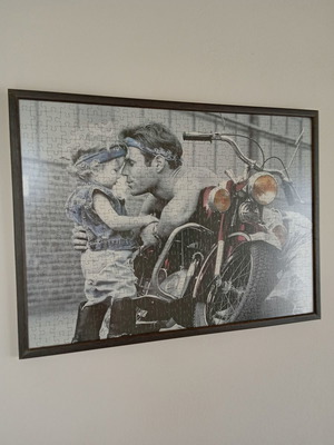 Κάδρο μεταχειρισμένο από puzzle 500 κομματιών με μαύρη κορνίζα
