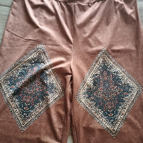 Pantelona with beautiful print, new, XXL