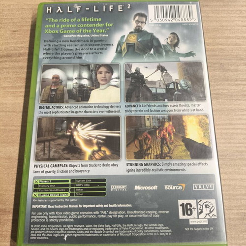 Half Life 2 Xbox like new, English version