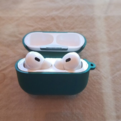 Wireless earbuds with broken charging case, silicone case included