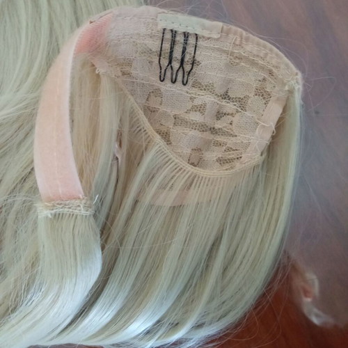 Ponytail synthetic hair extension very light blonde 613 like new