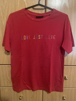 Funky Buddha red short-sleeve t-shirt used