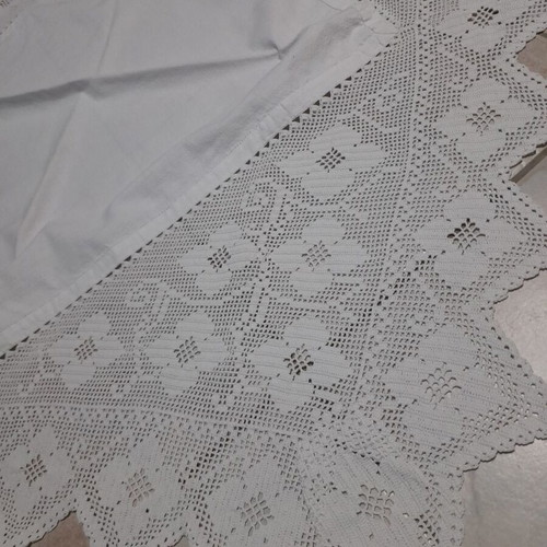 Handmade knitted tablecloth like new, white 97x97 cm