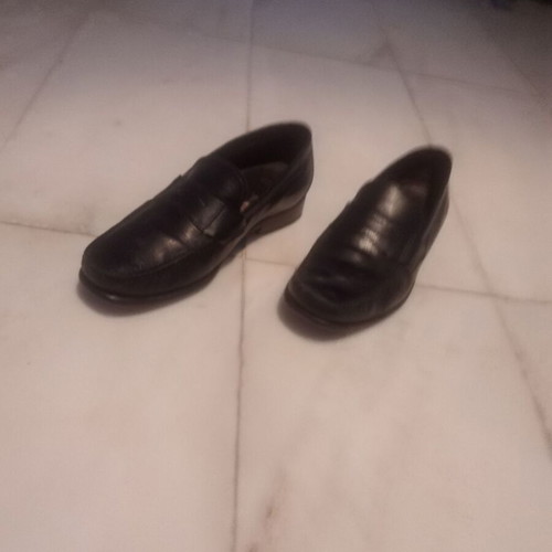 Men's leather shoes size 42 used, black moccasins