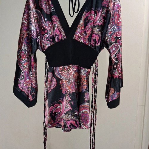 Carabatti & Collections S Satin Blouse like new, purple, V design