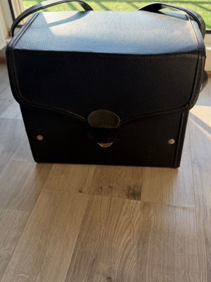 Polaroid Instant Cameras PolaSonic AutoFocus 5000 & Land Camera 3000 used with original case