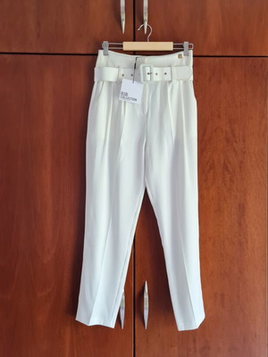 BSB white pants with belt new, size small to medium