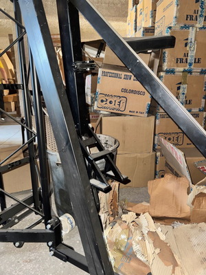 Crane for Truss Stage Setup like new