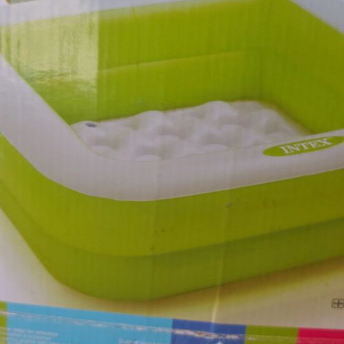 Children's pool new, unused