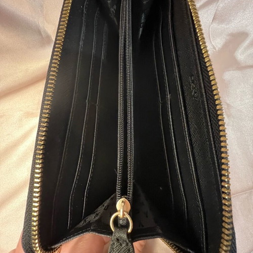 DKNY women's wallet new, black with multiple compartments