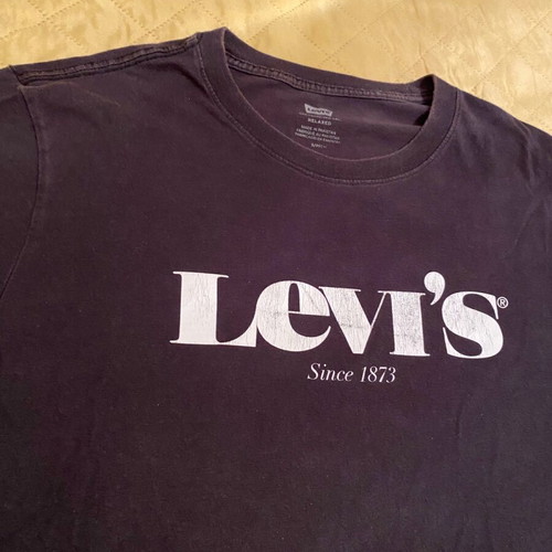 Levi’s T shirt used, size S, with slightly faded logo