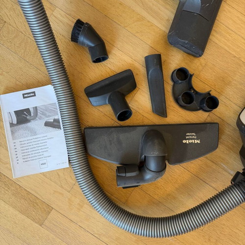 Miele Boost CX1 bagless vacuum cleaner, good condition, new filters