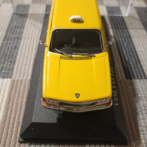 Deagostini Volvo 144 Stockholm 1970 taxi model used