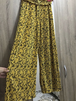 Bershka pants new, S-M, elastic, black and yellow