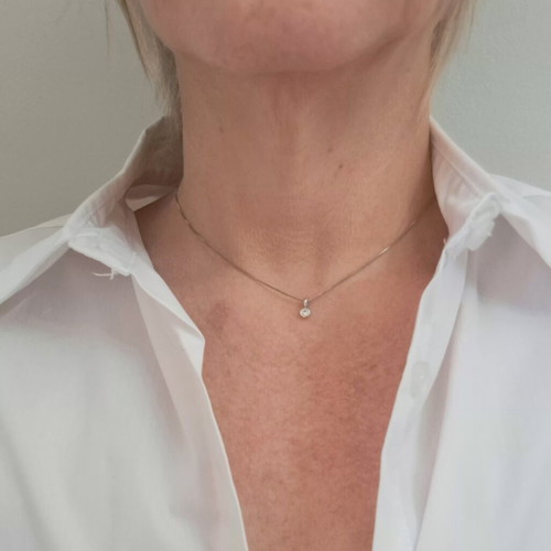 Minimal silver necklace 925 with zircon, like new