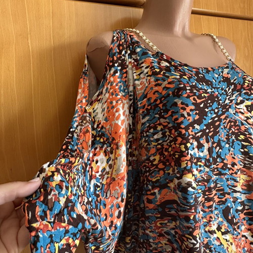 Maxi dress very elastic with chain-pearl straps and wide sleeves like new