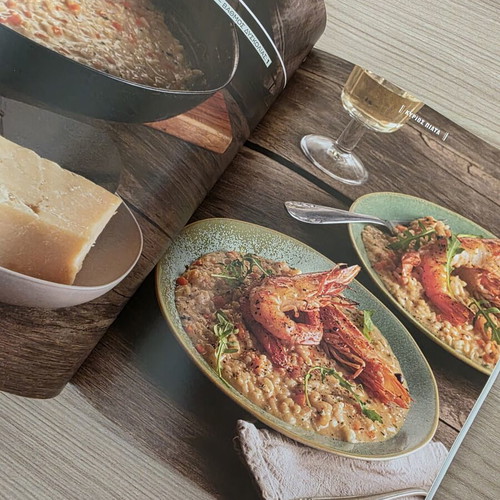 Akis Petretzikis Italian Cuisine Cooking Magazine like new