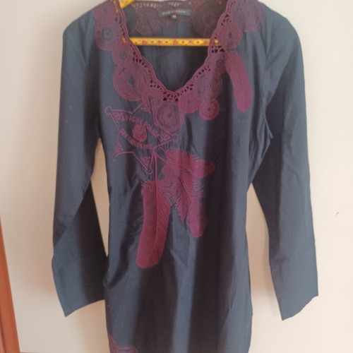 Women's shirt caftan black size M like new