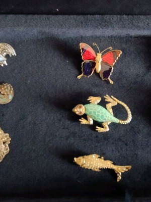 Vintage pins used, pack of 9, silver
