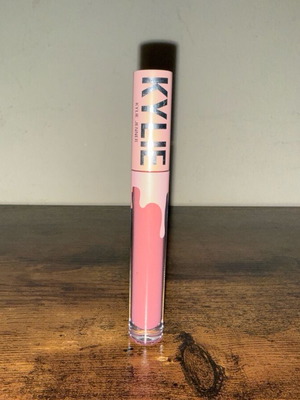 Kylie Cosmetics Matte Liquid Lipstick Kylie 808 σαν καινούργιο