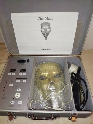 Aesthetic mask used for LED phototherapy