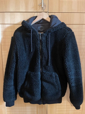 Shearling jacket new, size medium, black