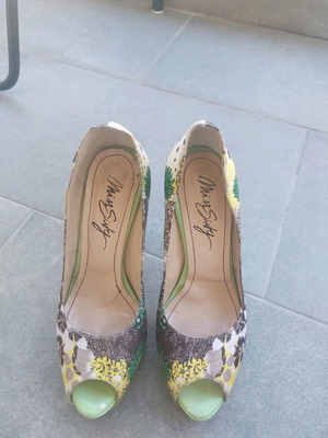 Miss Sixty peeptoe floral pumps used, size 37, multicolor