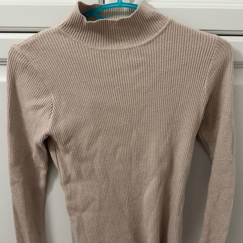 Knitted top new with metallic texture in pink size M