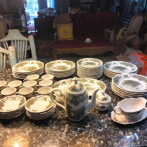 Vintage Seltmann Weiden Bavaria Barock Rheingau serving set, like new, full 12-person set