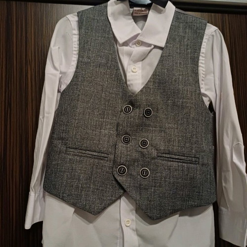 Groom suit for flower girl 2-3 years new with satin bow tie