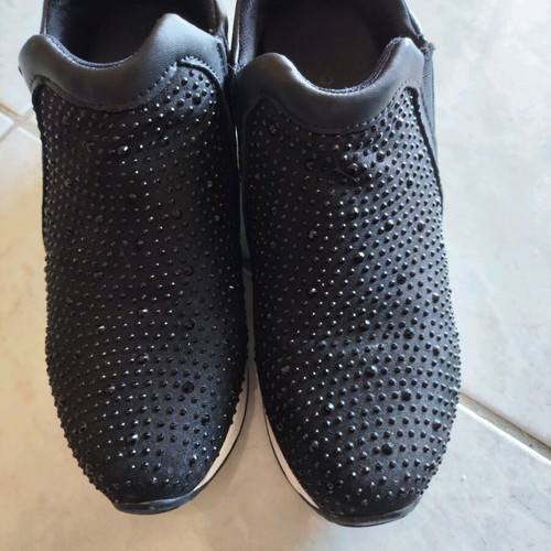 Black women's sneakers with rhinestone effect like new