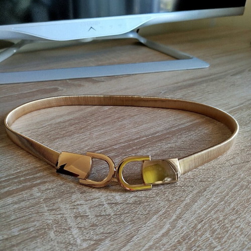 Women's belt like new, gold color, size S-M