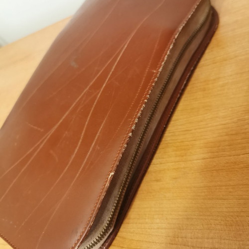 Vintage shaving set used with leather case