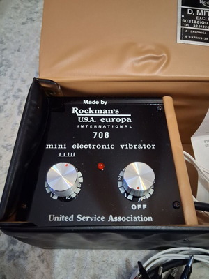 Rockmans USA Mini Electronic Vibrator like new, retro electrotherapy device