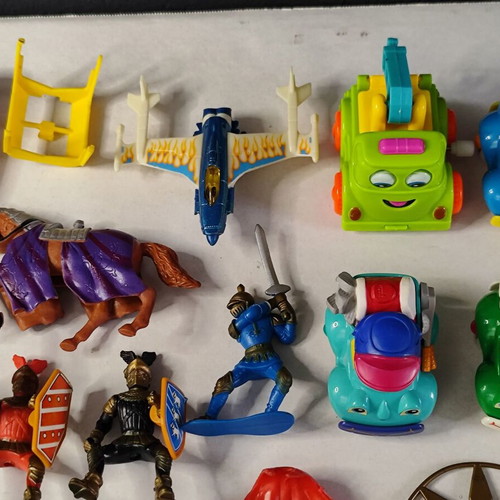 Vintage toys used, assorted lot with various pieces