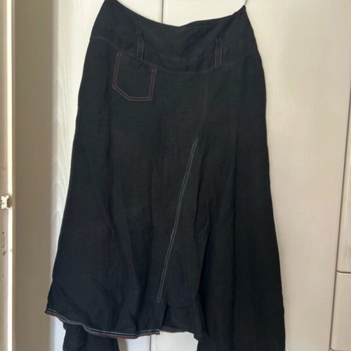 Black asymmetrical women's skirt like new, size M