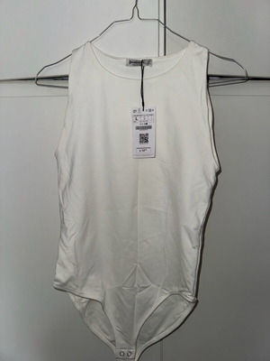 Stradivarius bodysuit new, white, size L