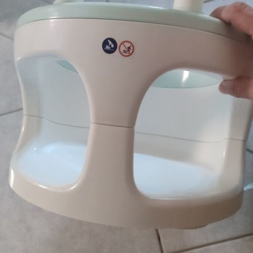 Bebe Jou Bath Seat with Water Toy like new