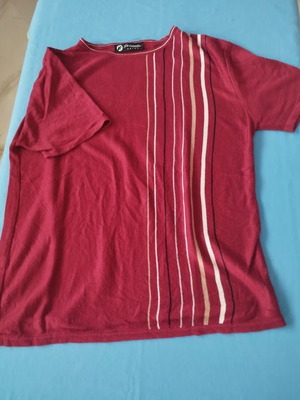 Fortunate Happy burgundy knit top with vertical stripes M/L like new