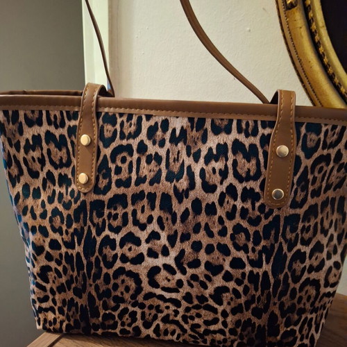 WOMEN'S LEOPARD ANIMAL PRINT BAG BRAND NEW