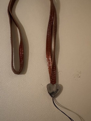 Moschino leather neck lanyard like new, brown