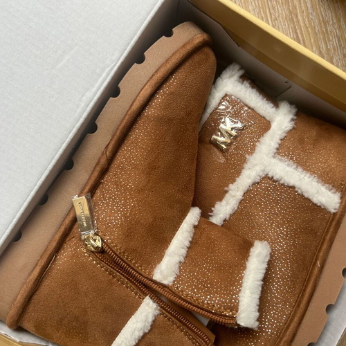 Michael Kors winter boots size 37, beige