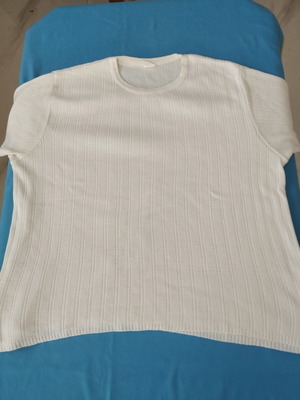 Classic white short sleeve knit top XL like new