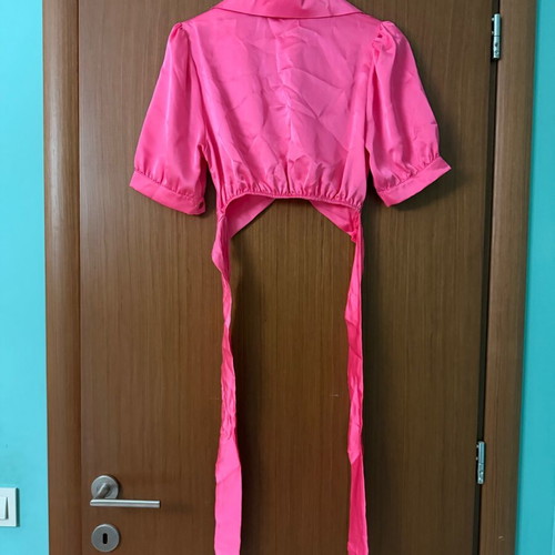 Cropped shirt new, pink, satin style tie back