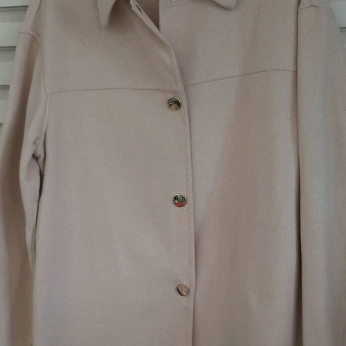 Zara coat size small like new, beige