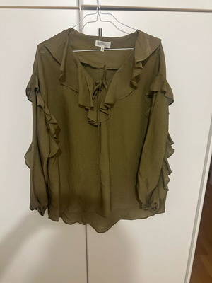Ghospell shirt like new, green, size S