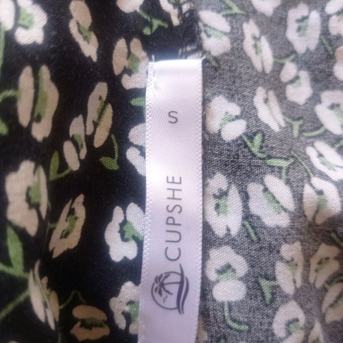 Cupshe Floral Dress used, size S, lightweight and cool