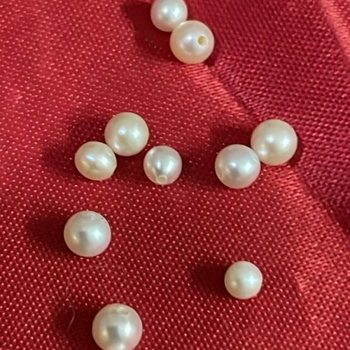 Genuine pearls new, pack of 11 with beautiful shine