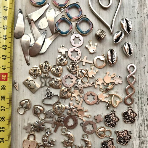 80 pieces of silver metal elements for jewelry in excellent condition